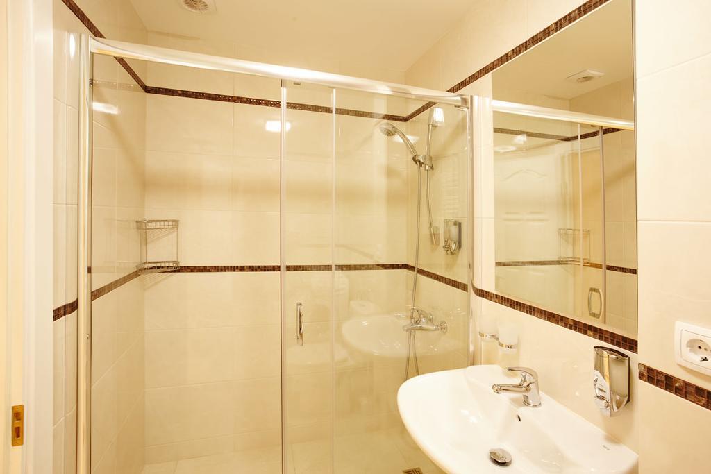 Central Park Apartments Chişinǎu Buitenkant foto